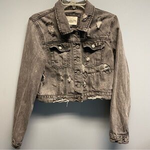 Ashley-Vintage Charm Cropped Denim Jacket with Distressed Details Size Large